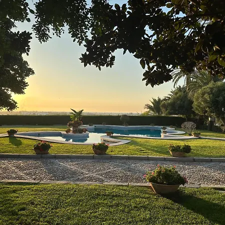 El Maestre Villa *